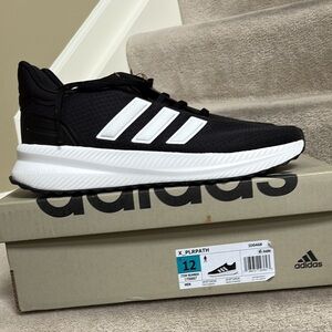 NWT/NIB Adidas Black and White Sneakers